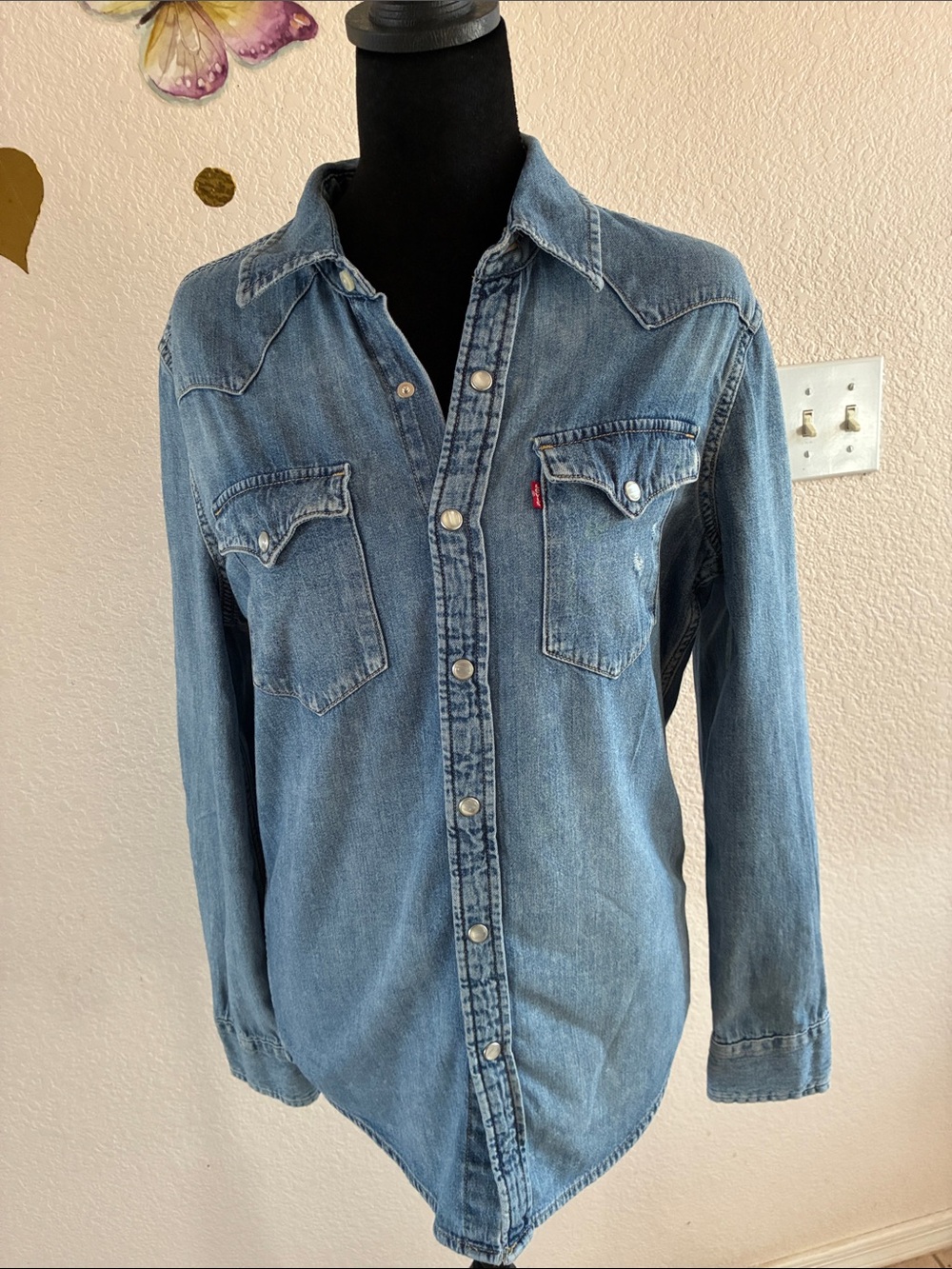 Levi's Men's Medium Blue Denim Western Button-Down Shirt
